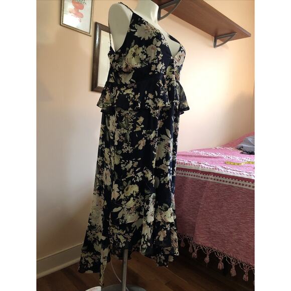 NWT Boohoo Sleeveless Tiered Dress Size 20 Navy Blue Peplum Floral Cottage - Picture 4 of 12